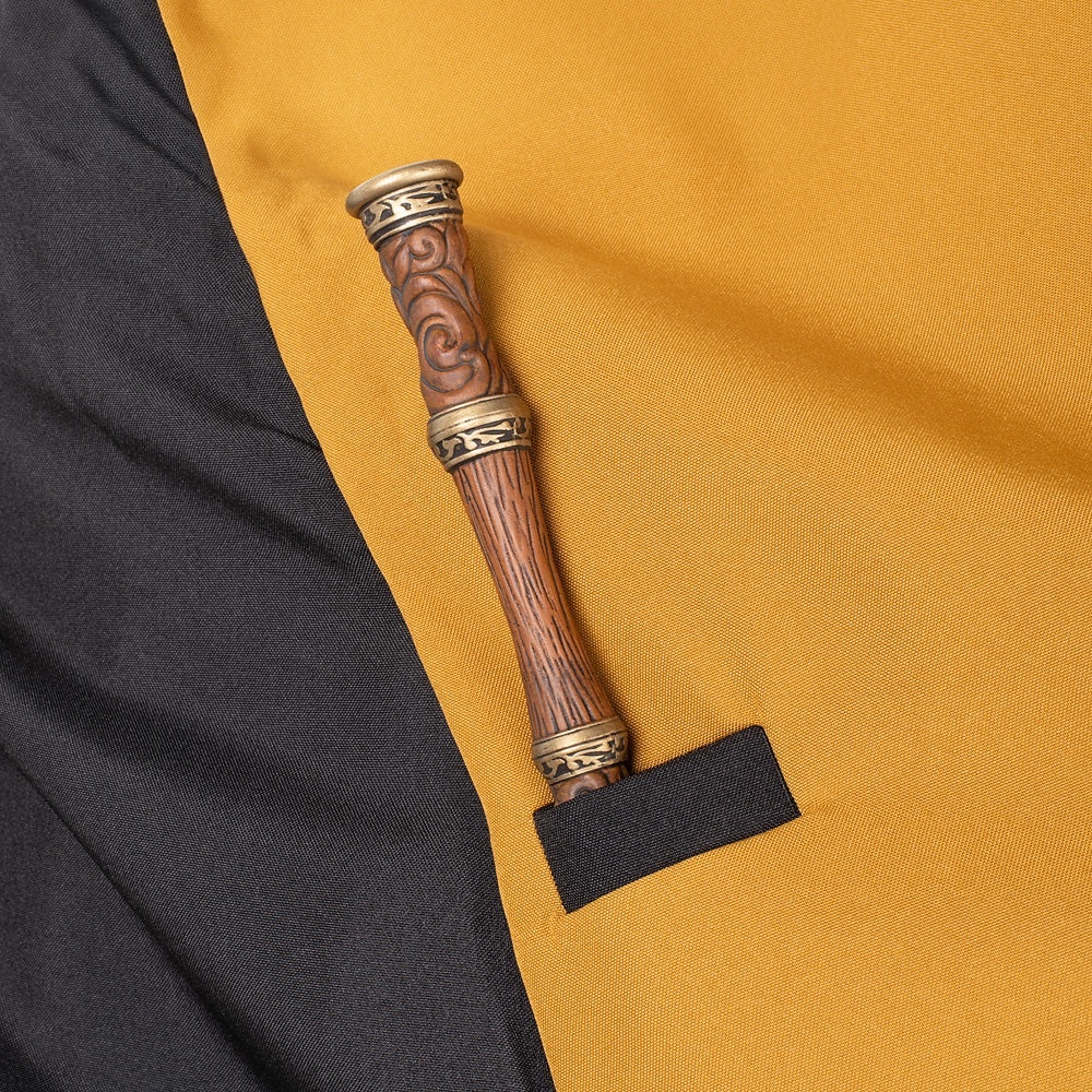 Harry Potter Hufflepuff Robe - Picture 4 of 6